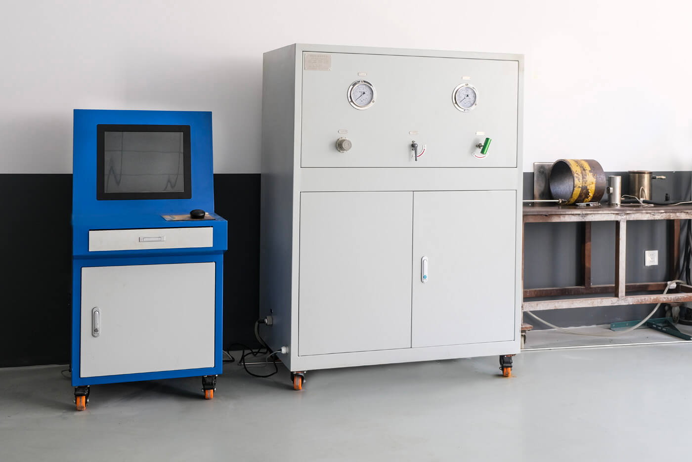High temperature testing machine