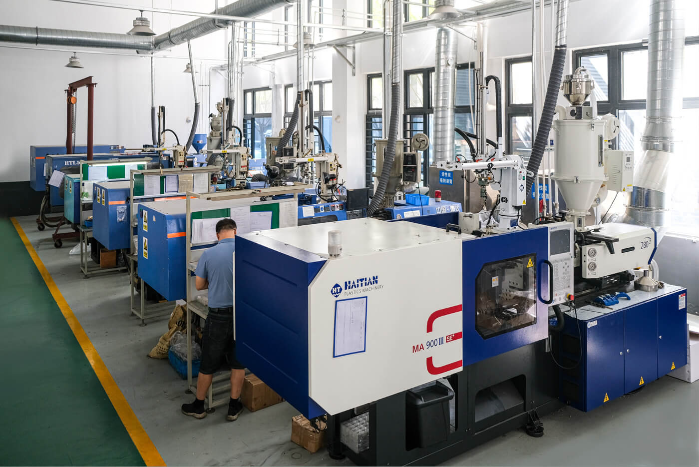 Injection Molding Machine